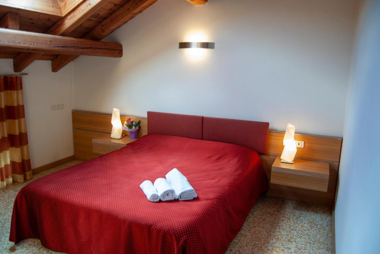 הוילה Pullir Agriturismo Antico Splendore מראה חיצוני תמונה